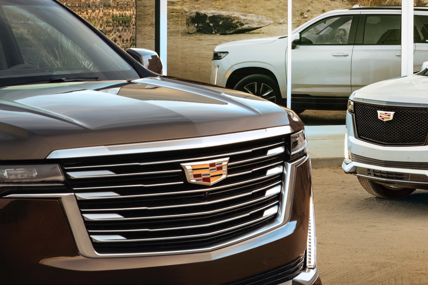 2021-cadillac-escalade-sport-and-premium-luxury-exterior-004-with-cadillac-logos-on-grilles 2021-cadillac-escalade-sport-and-premium-luxury-exterior-004-with-cadillac-logos-on-grilles